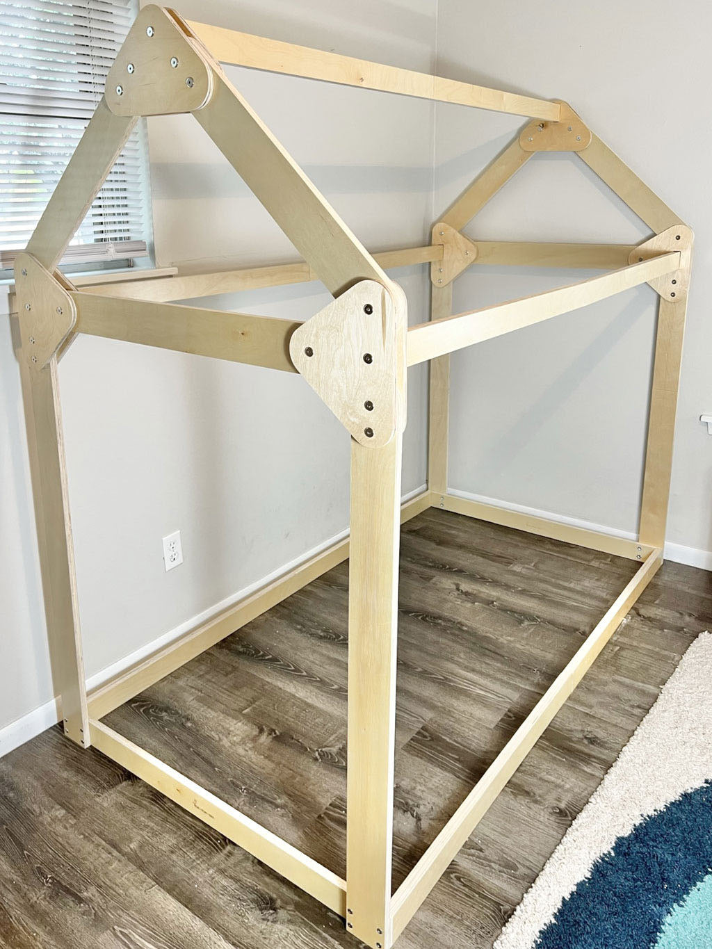 House Floor Bed